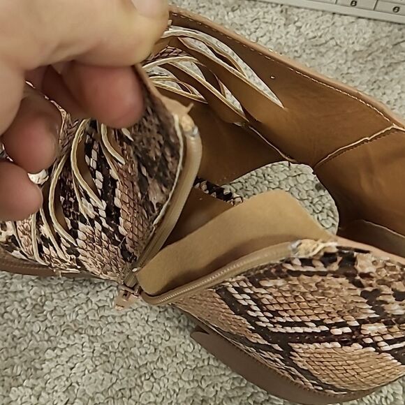 Qupid booties - Picture 8 of 8